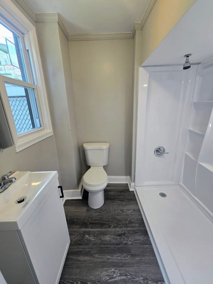 514 Auburn St - Photo 6 of 11