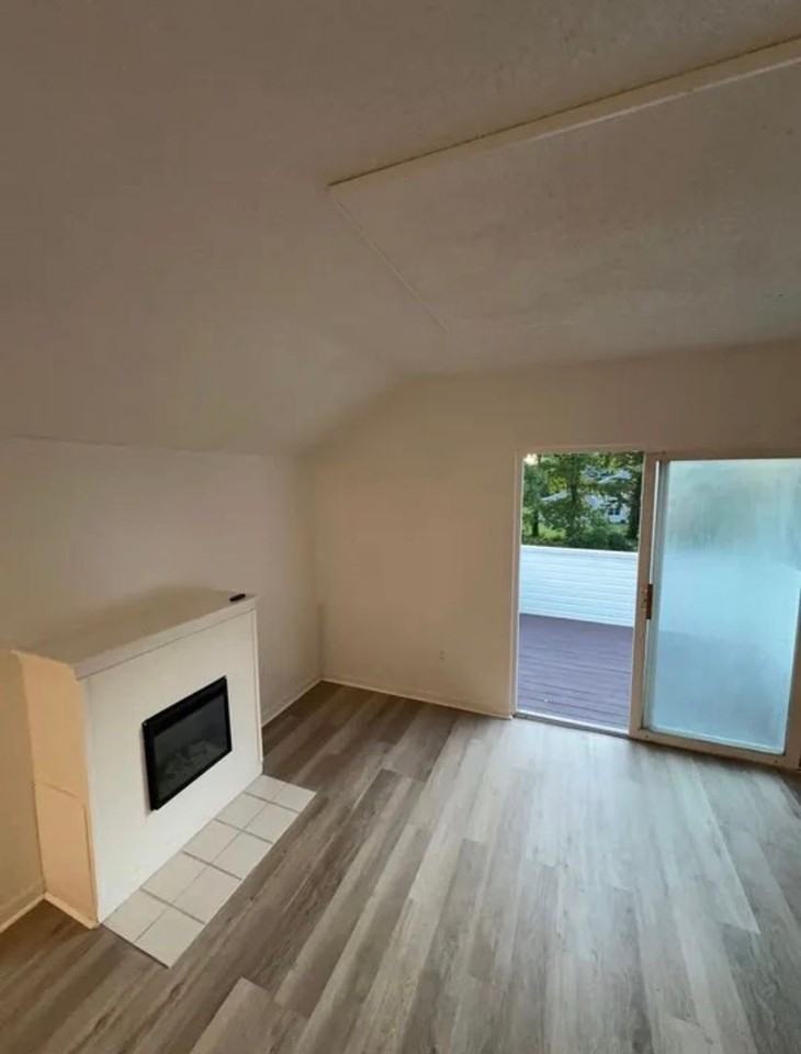 1608 Sweethome - Photo 3 of 16