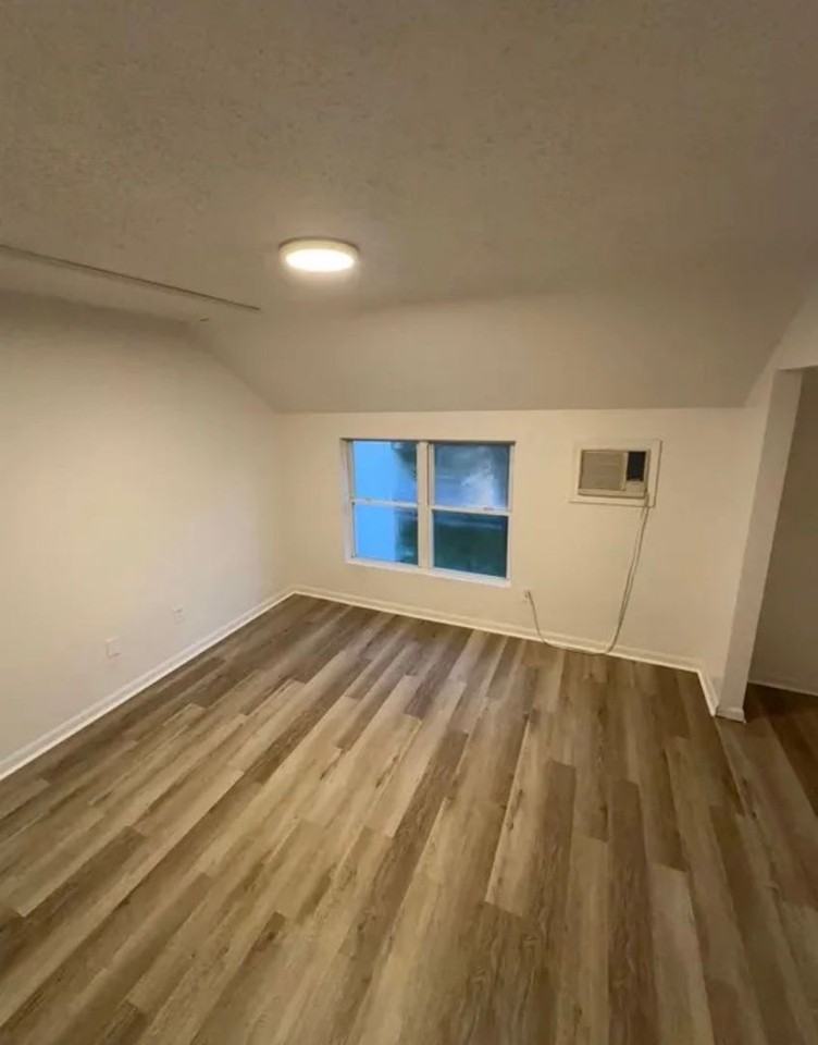 1608 Sweethome - Photo 5 of 16