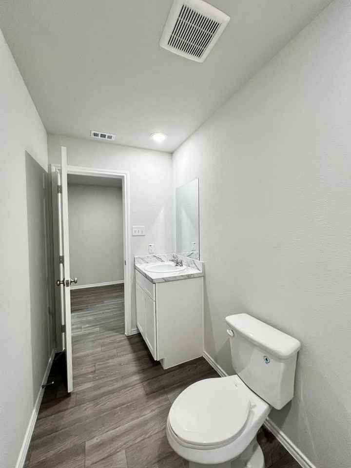 544 Quail Meadows Dr - Photo 7 of 35