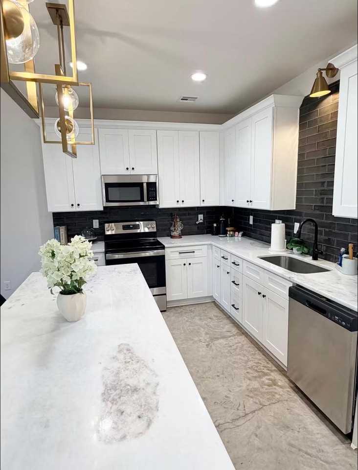 404A Highland Oaks Ln - Photo 6 of 13