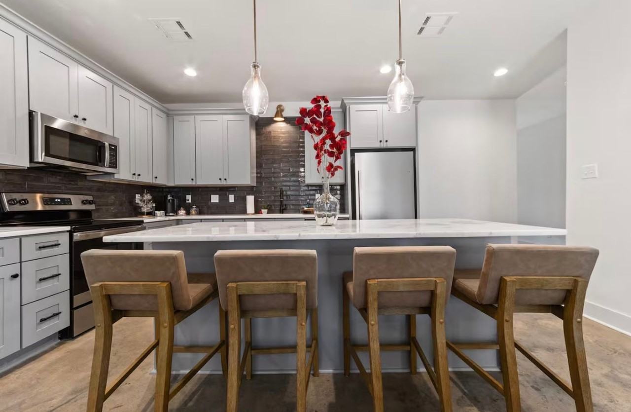 502A Highland Oaks Ln - Photo 5 of 17