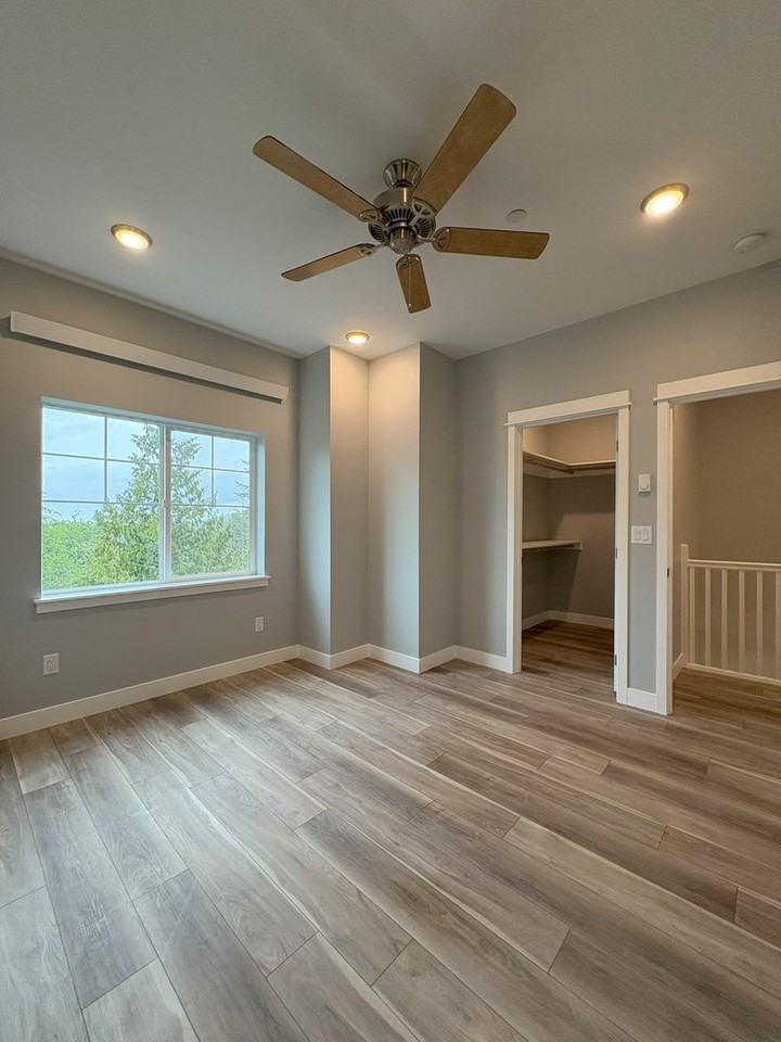 3619 Sussex Dr - Photo 5 of 6