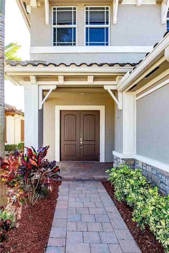 8630 Lakeside Bnd - Photo 2 of 50