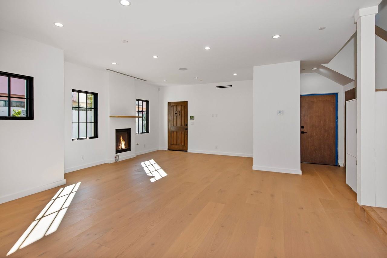 4285 Carpinteria Ave - Photo 2 of 14