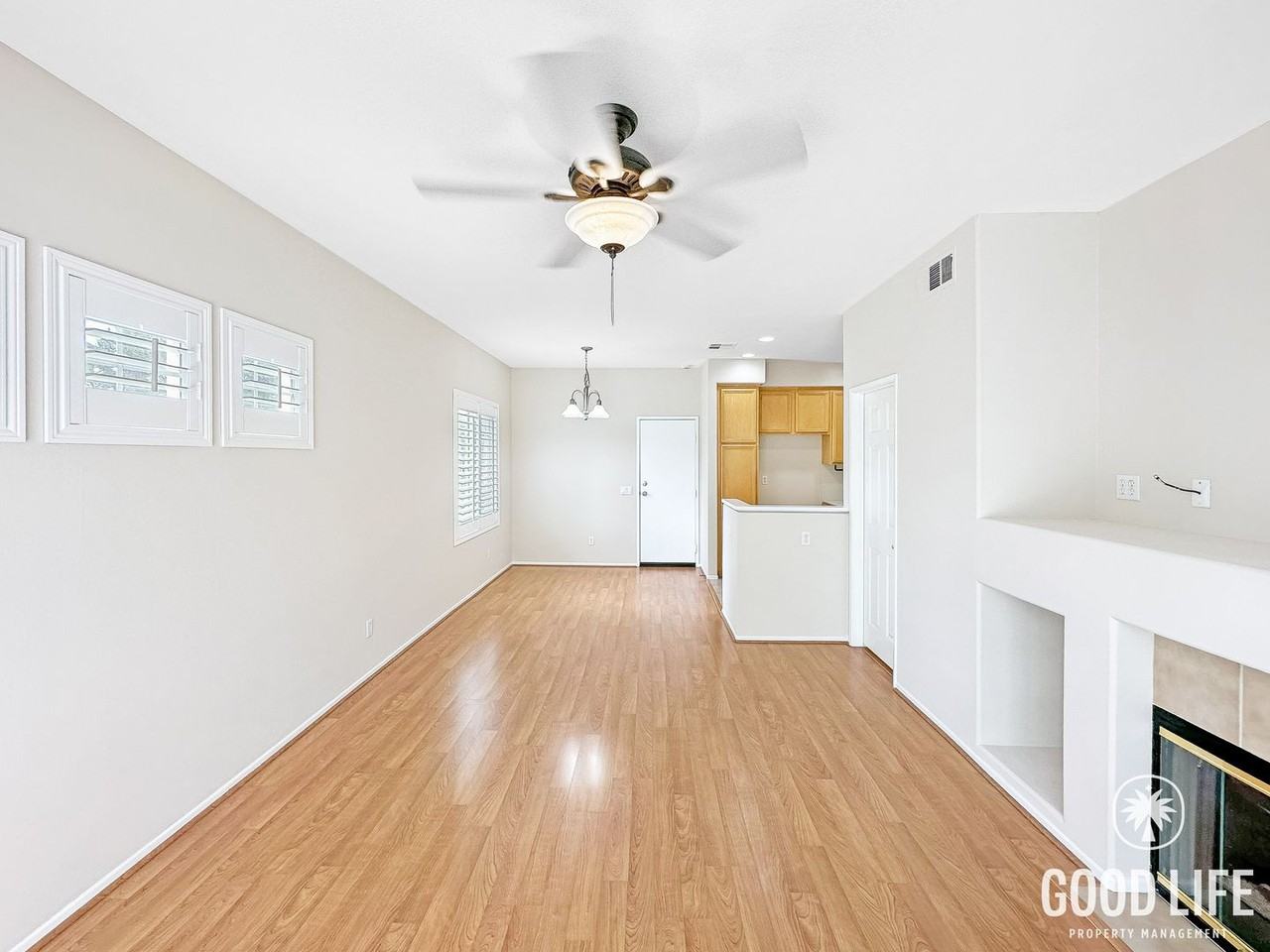 902 S Ogden Ct - Photo 7 of 35