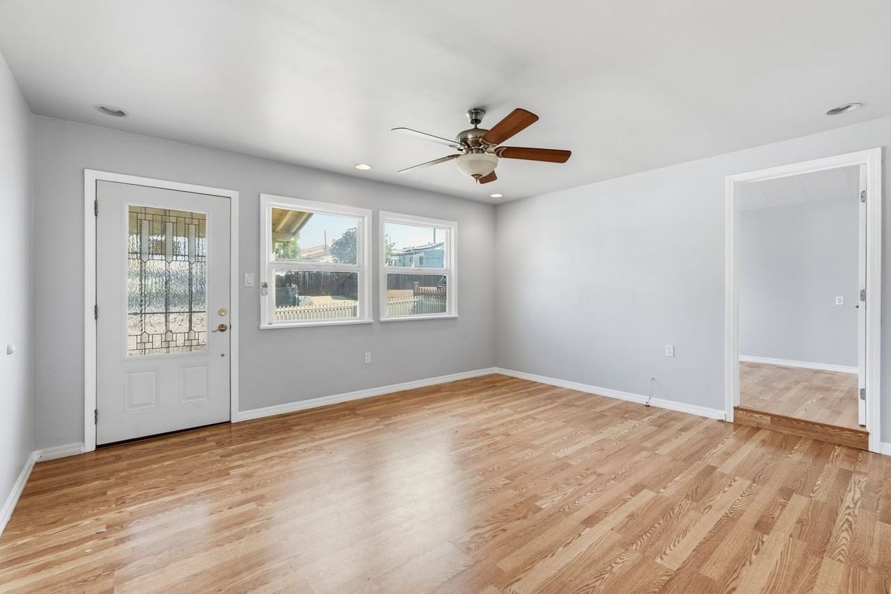 5112 W 139th St - Photo 7 of 26