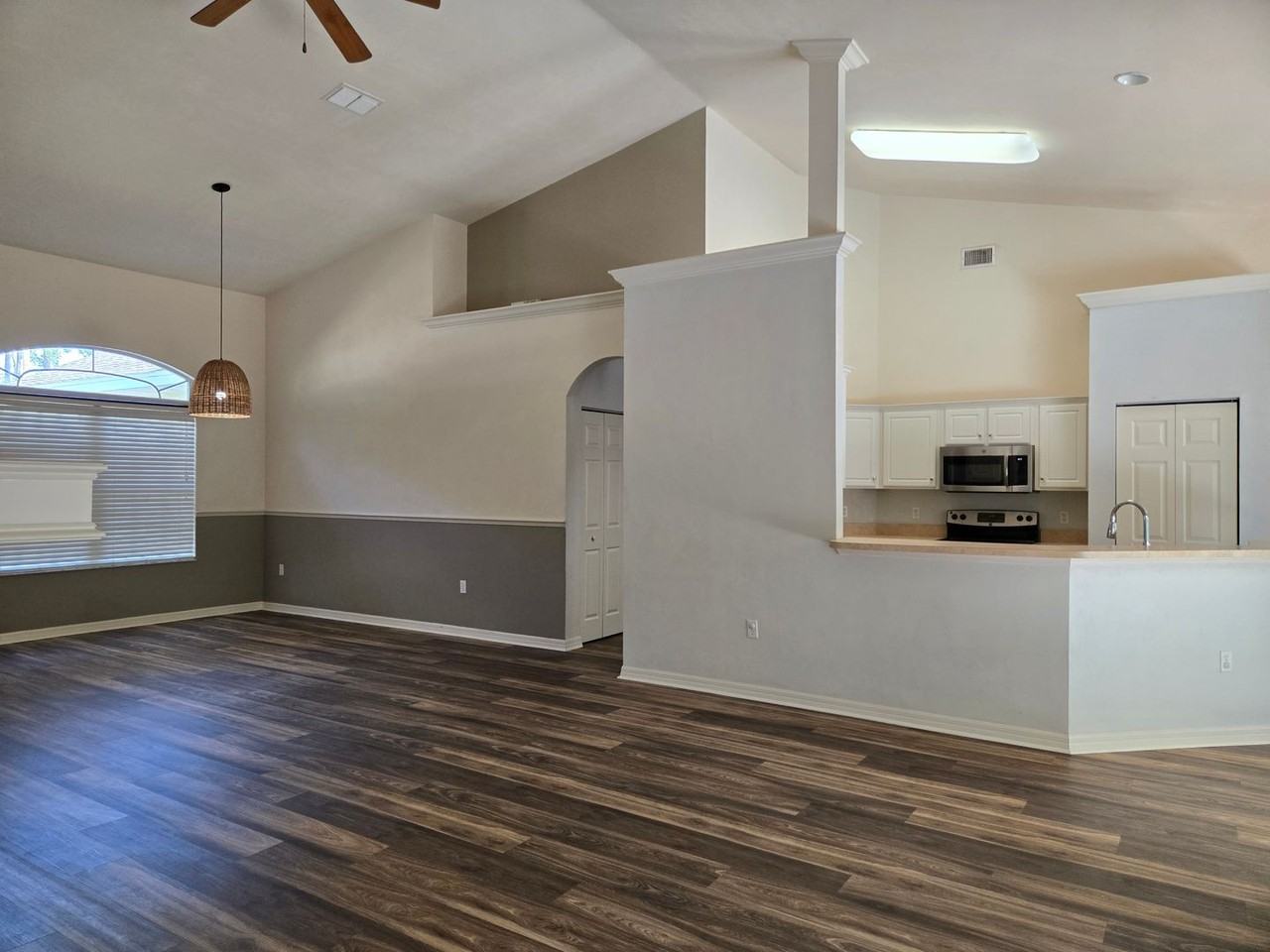 1657 Sw 66th Dr - Photo 7 of 47