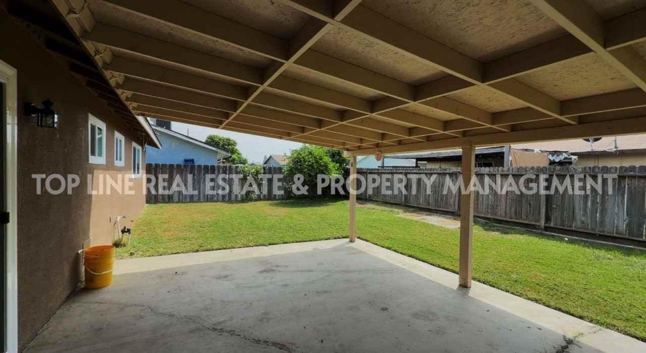 1737 W Buena Vista Ave - Photo 2 of 15