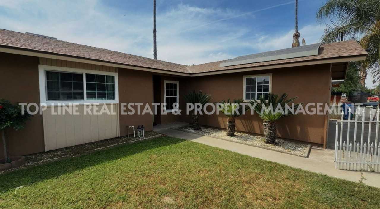 1737 W Buena Vista Ave - Photo 4 of 15