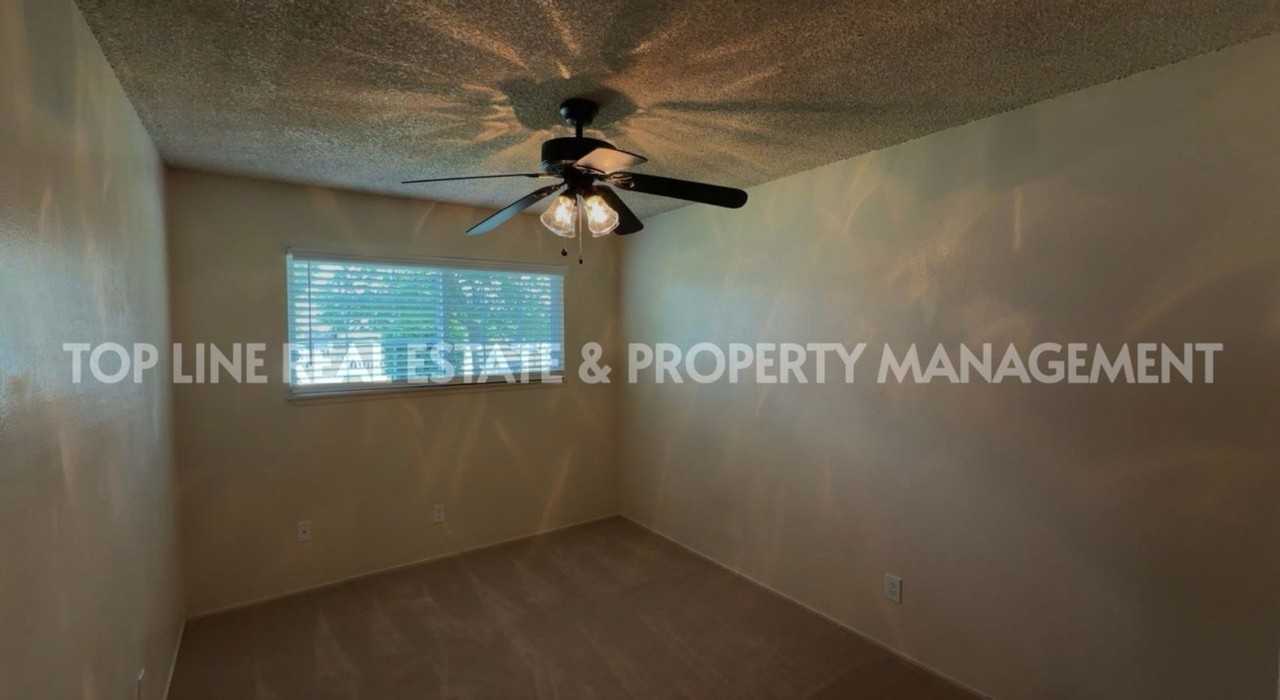 1737 W Buena Vista Ave - Photo 5 of 15