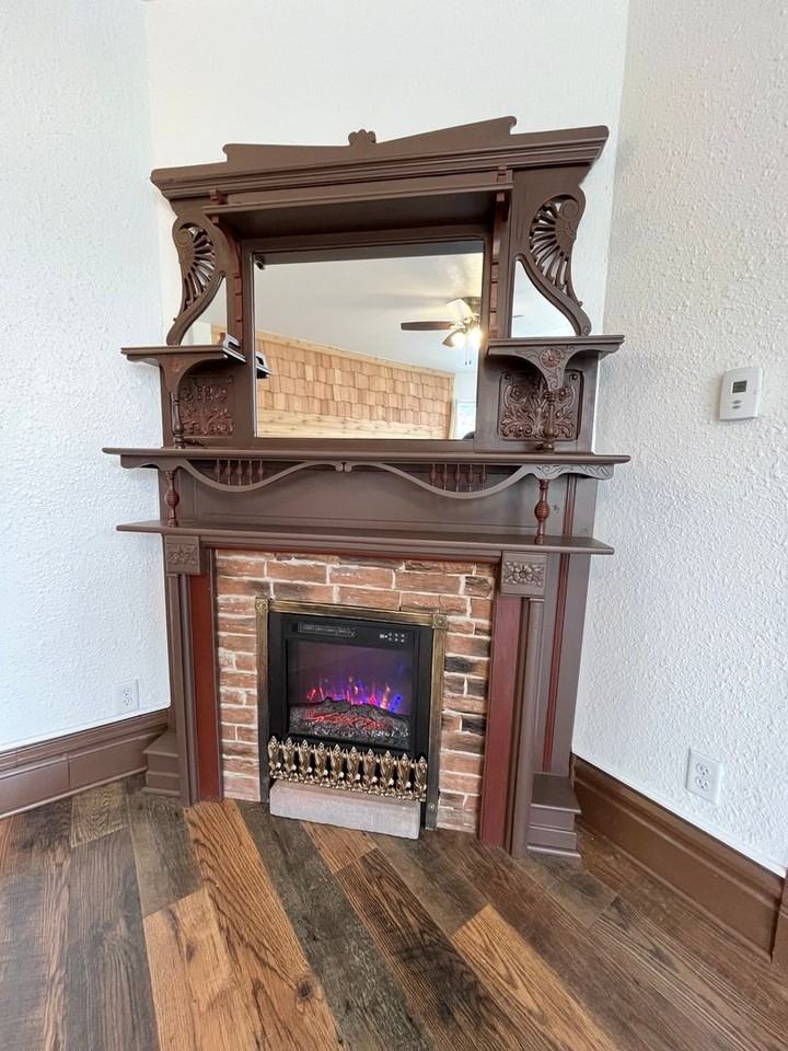 800 W 12th St #2 - Photo 3 of 19