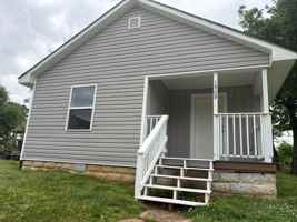 featured image of 1909 N May Ave