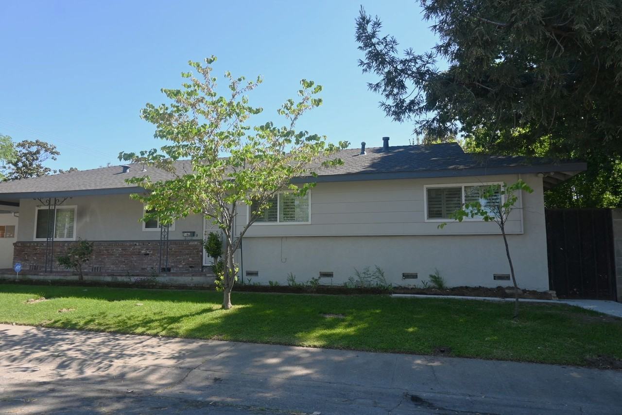 2360 53rd Ave - Photo 2 of 25