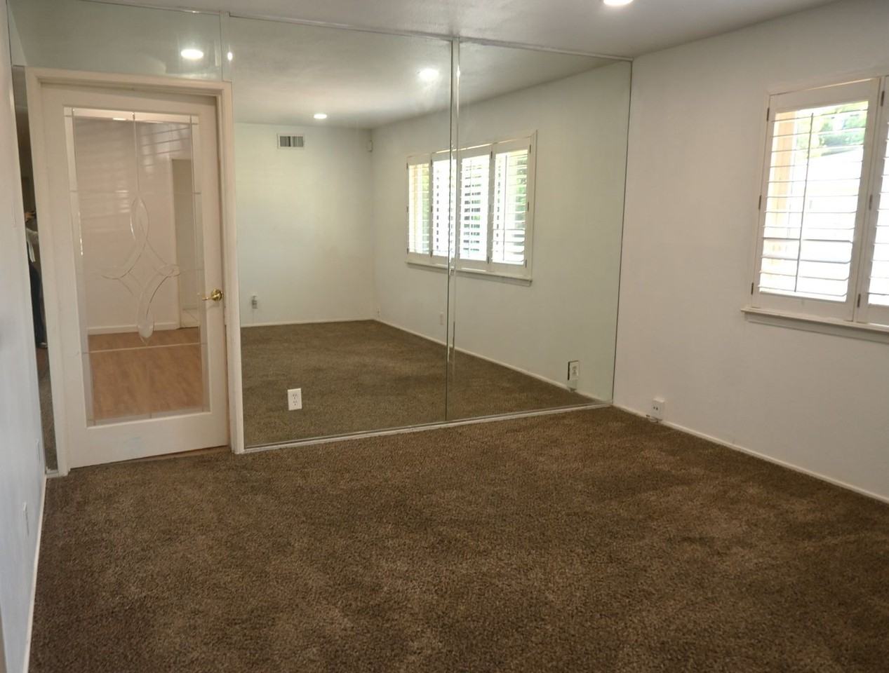 2360 53rd Ave - Photo 4 of 25