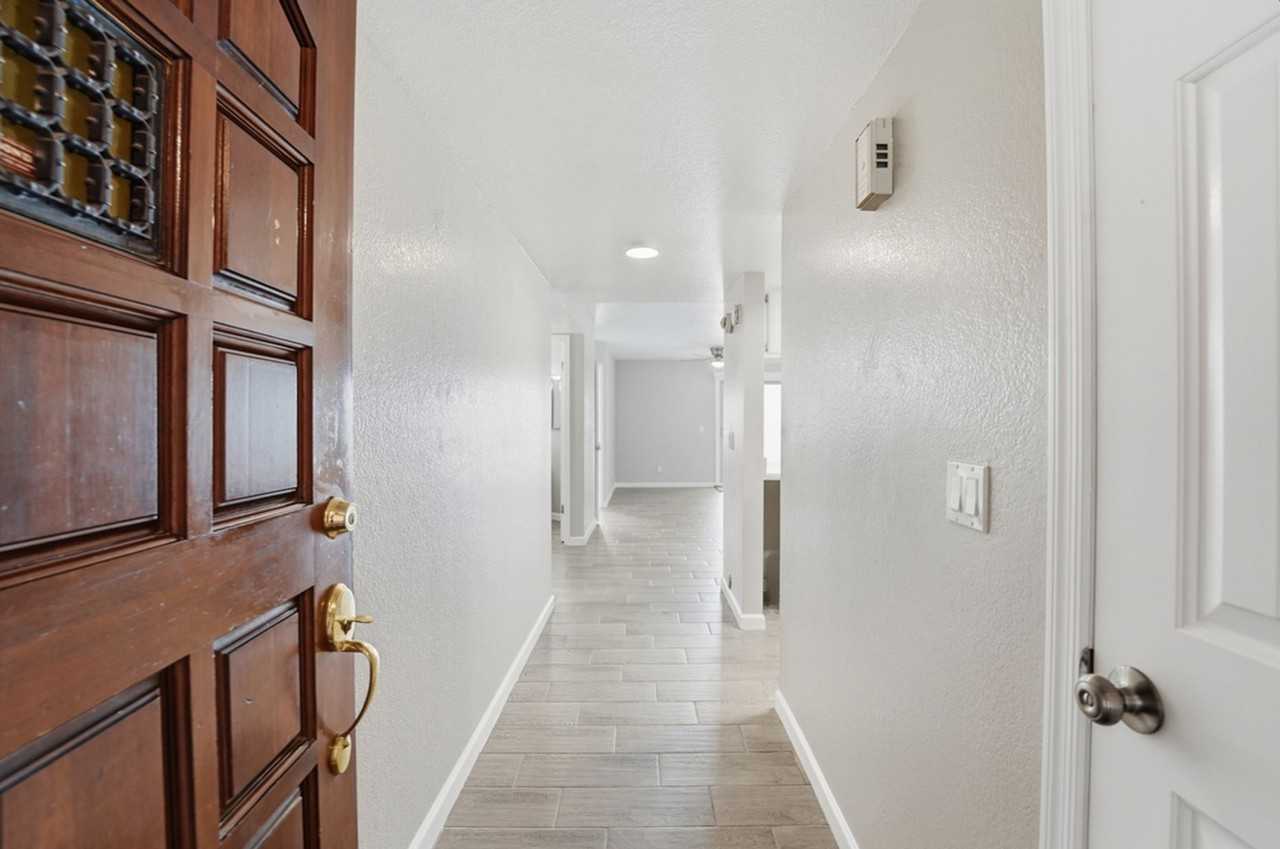4330 N 5th Ave #105 - Photo 4 of 41