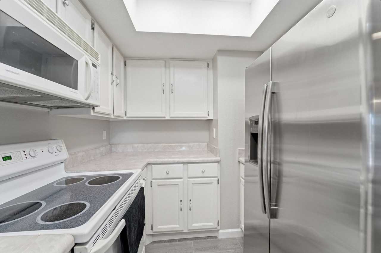 4330 N 5th Ave #105 - Photo 7 of 41