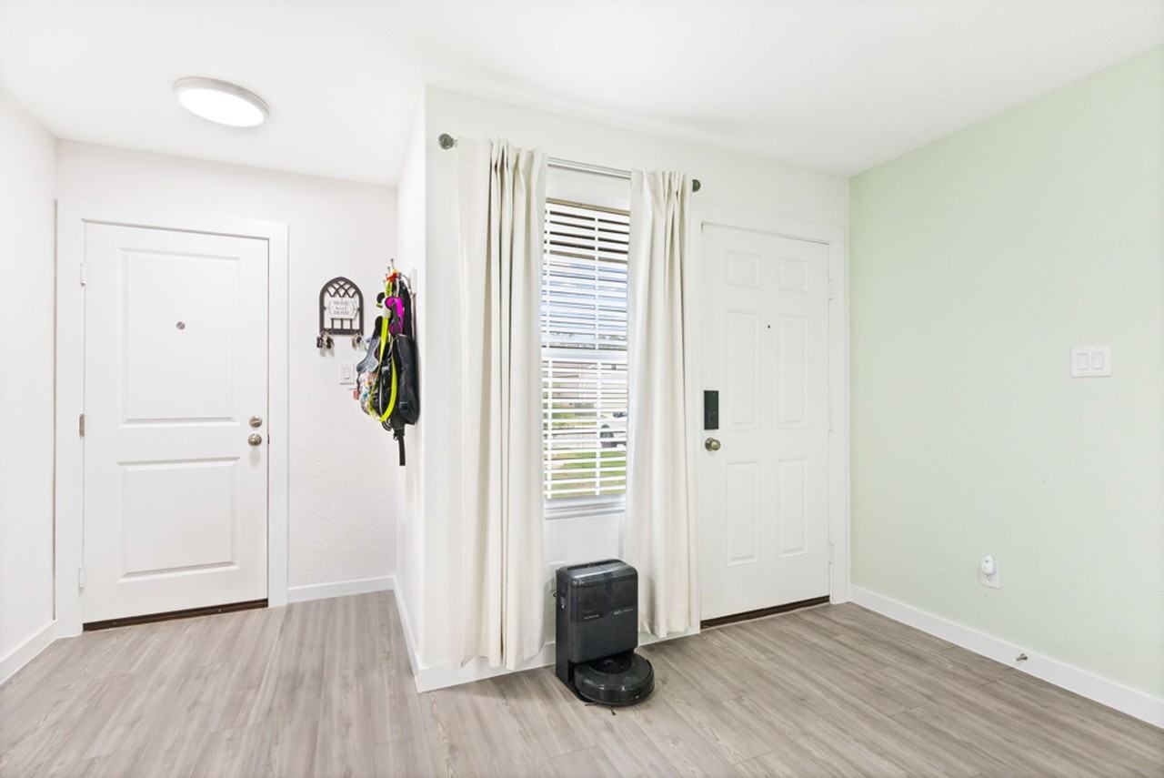 14950 Watson Ml - Photo 4 of 23