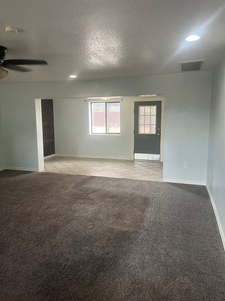 595 N San Pedro St - Photo 6 of 22