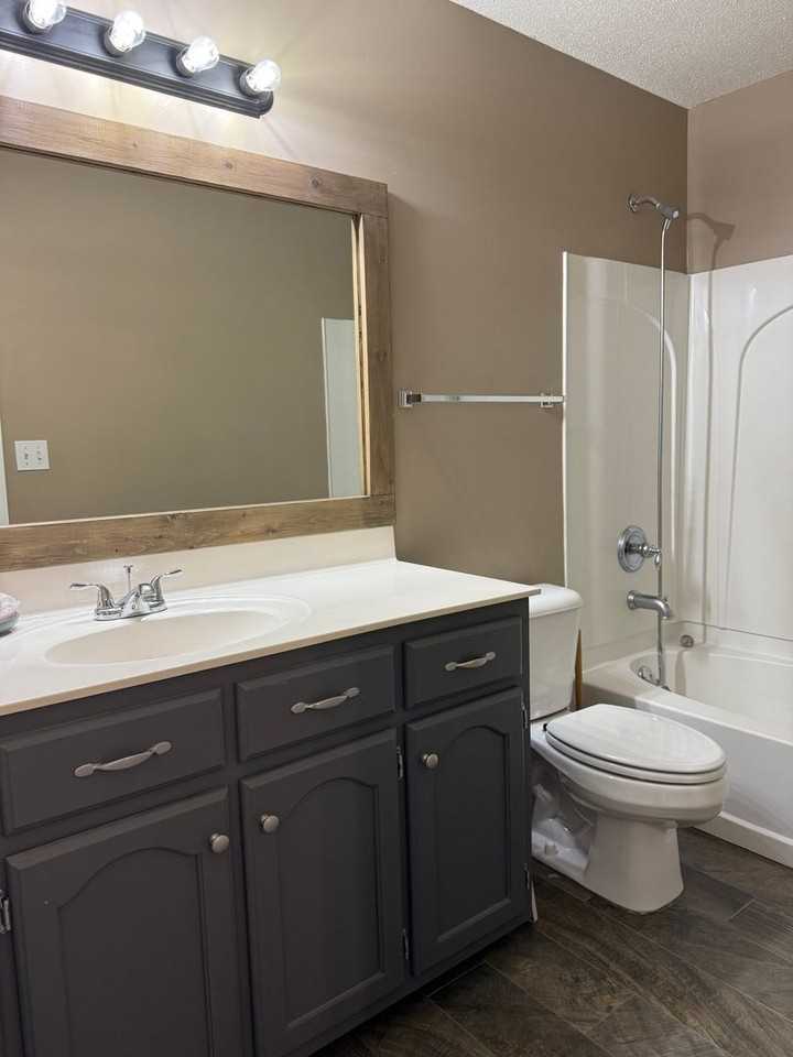 722 Northwood West Cv - Photo 4 of 12