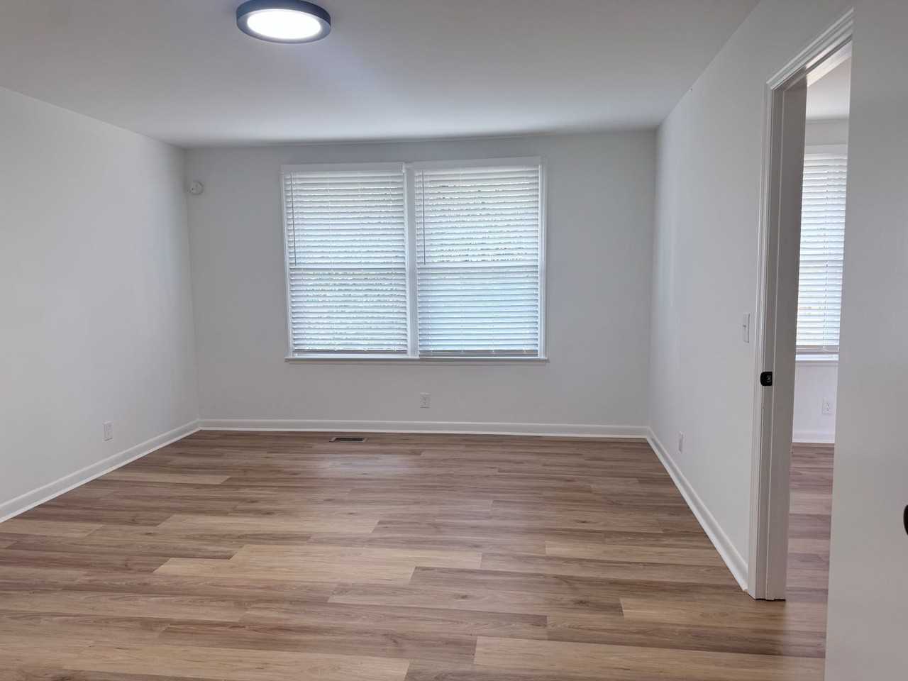 9829 Concord Rd - Photo 4 of 20