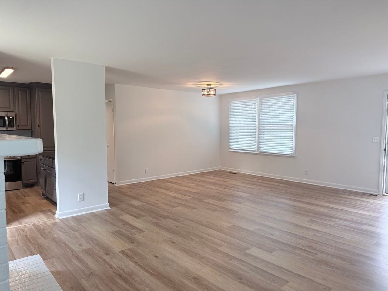 9829 Concord Rd - Photo 6 of 20