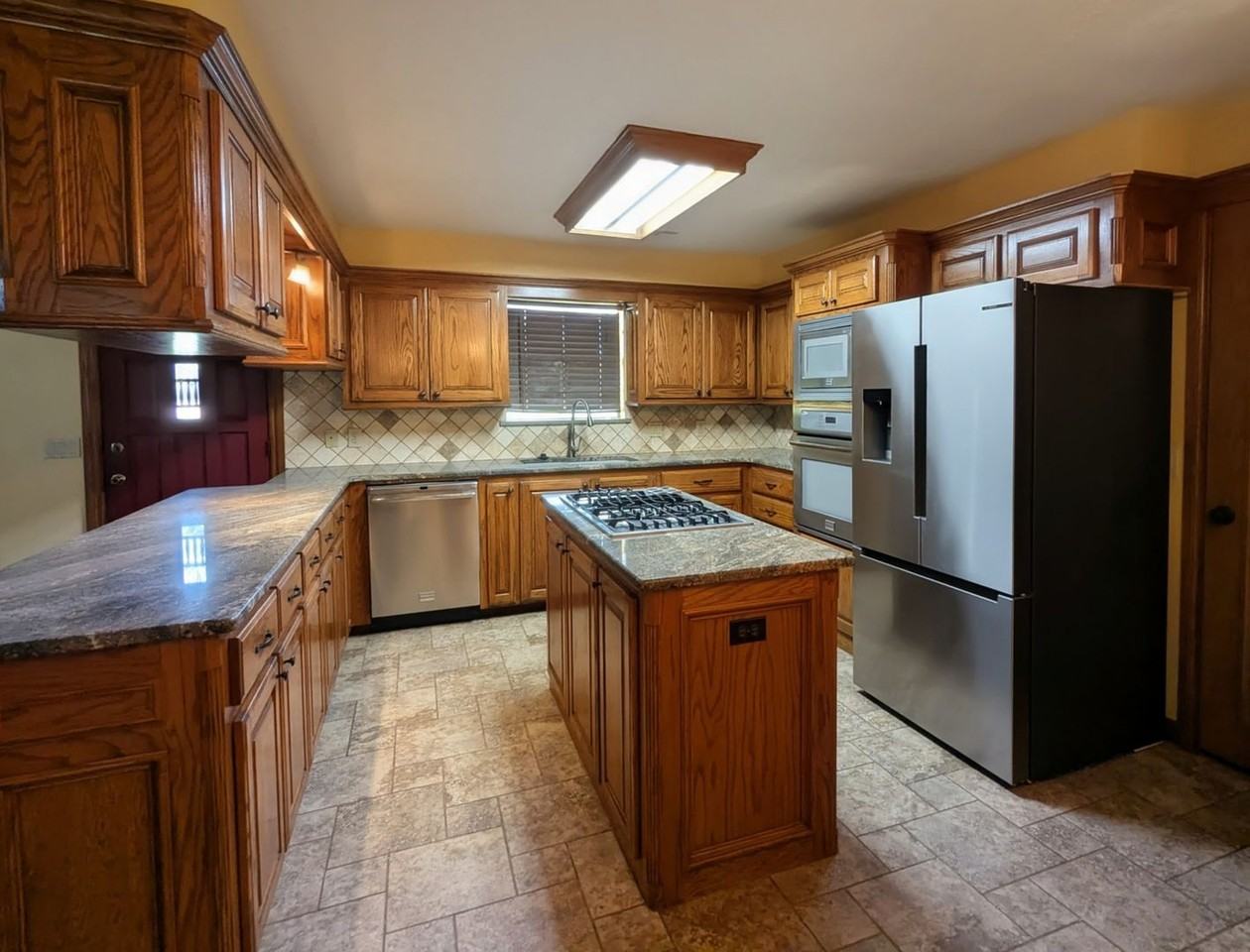 802 N 13th St - Photo 6 of 19