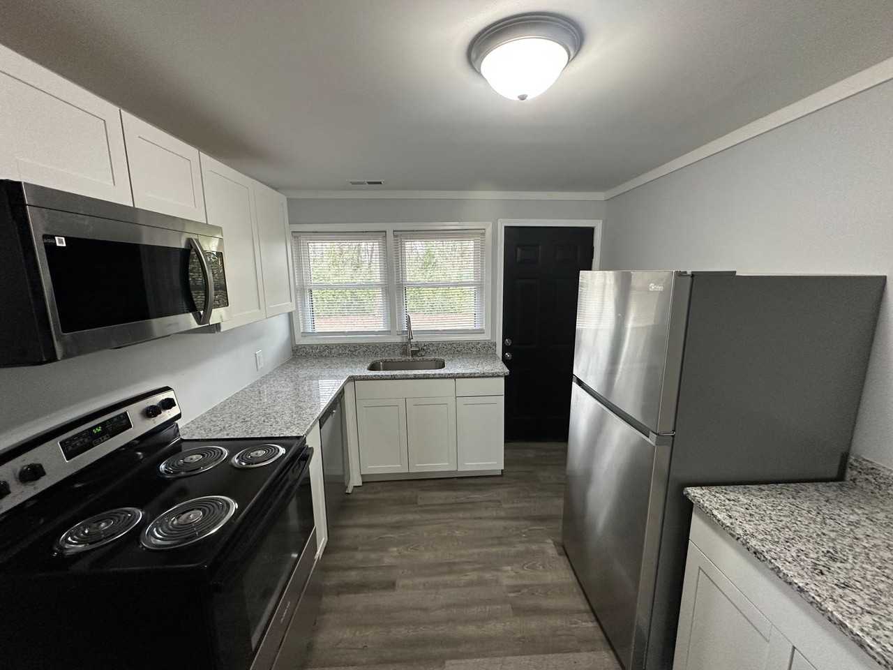 220 Summey St - Photo 7 of 16