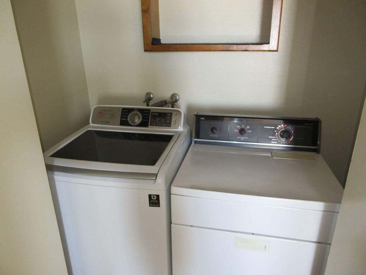 1025 Perdew Ave #C - Photo 6 of 12