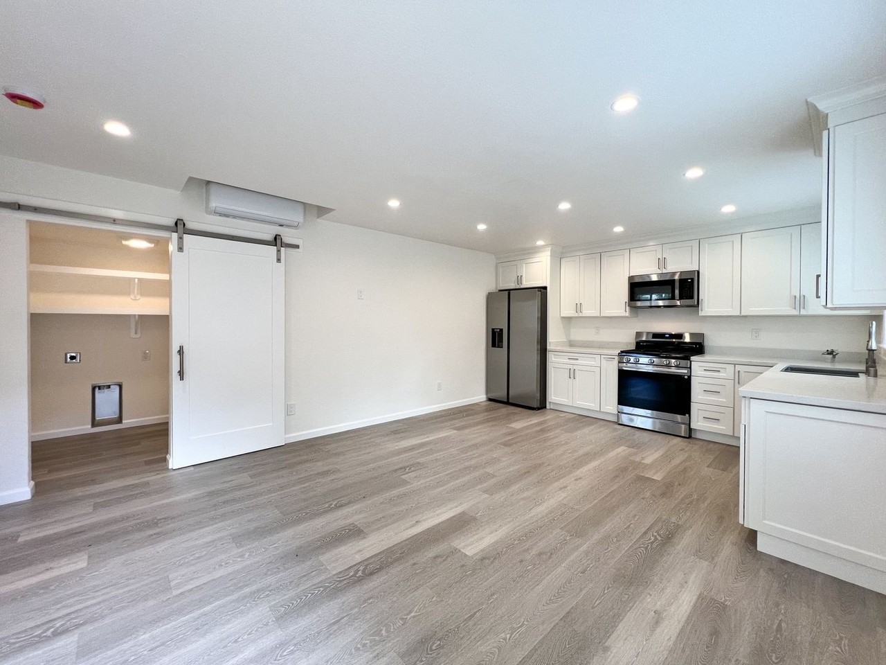 847 Central Ave - Photo 4 of 16