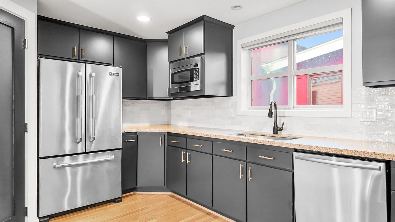 7757 Sand Point Way Ne #A - Photo 6 of 25