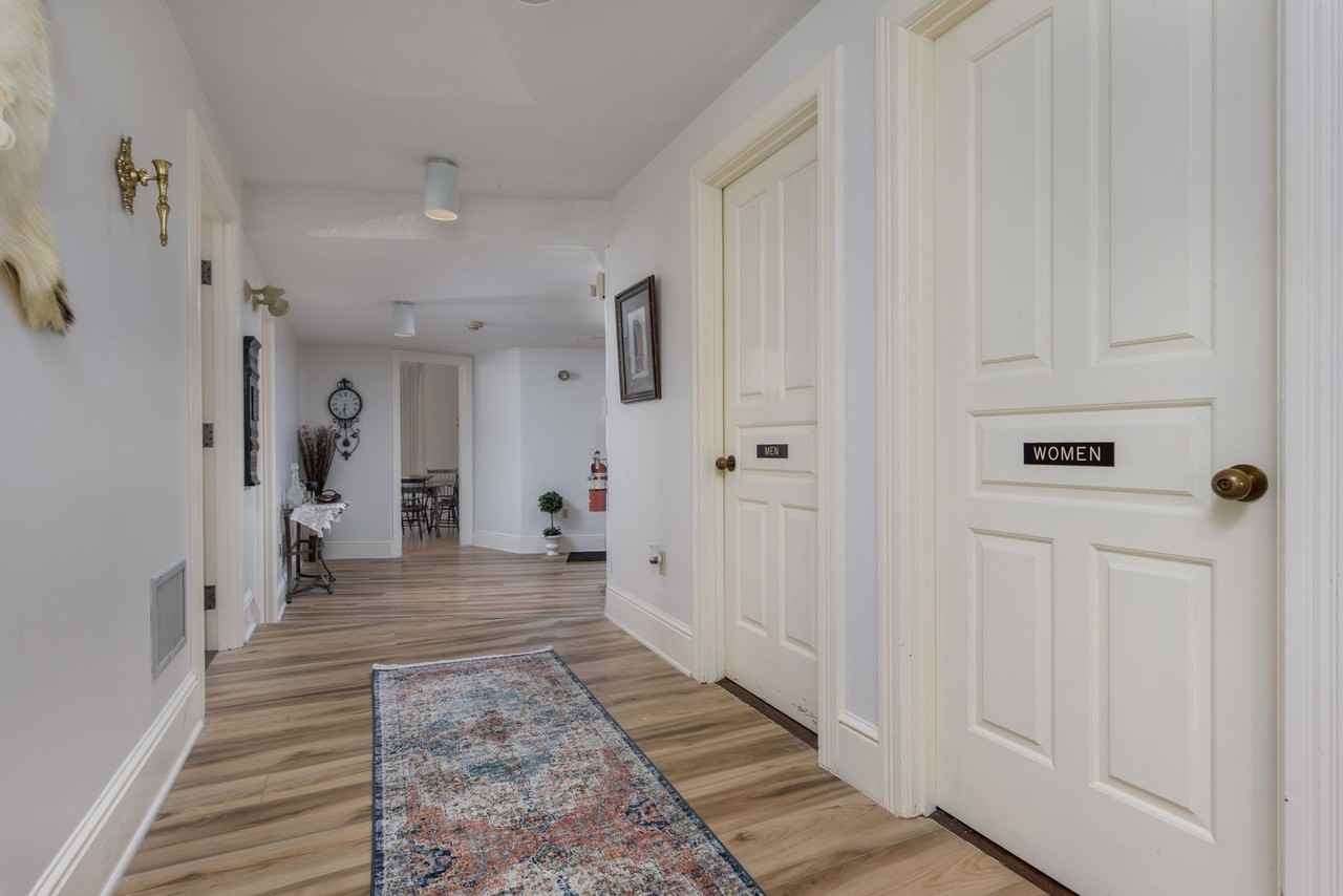 132 State St - Photo 4 of 42