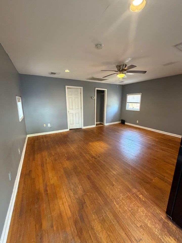 13 Elmwood St - Photo 2 of 11