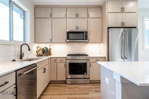 featured image of 2046 Dennison Ln