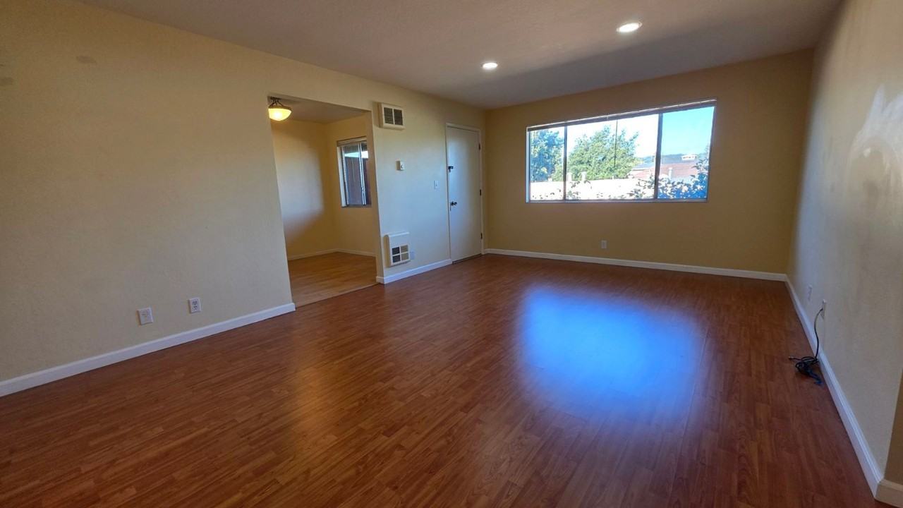 Juana Ave-475 - Photo 4 of 29
