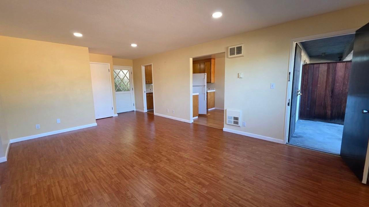 Juana Ave-475 - Photo 5 of 29