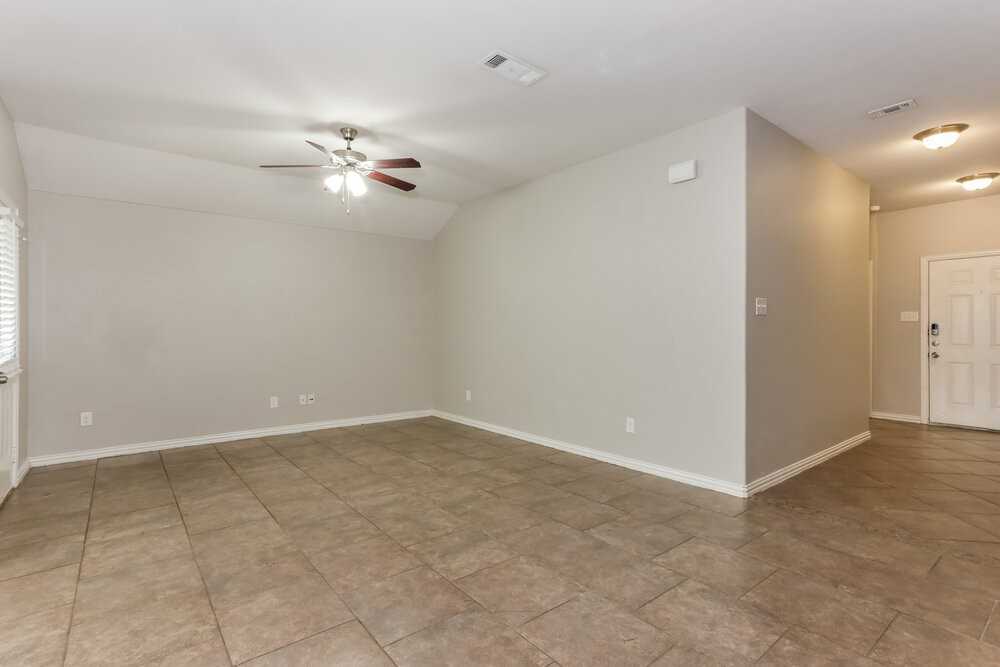 7616 Rainbow Creek Dr - Photo 3 of 16