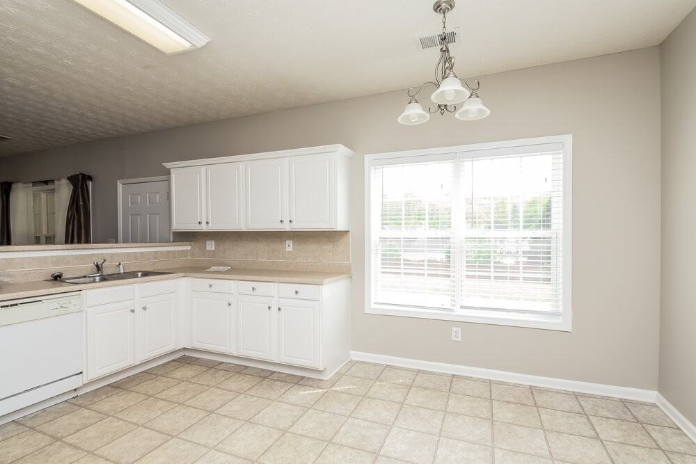 2508 Santa Clara Ct Se - Photo 6 of 17