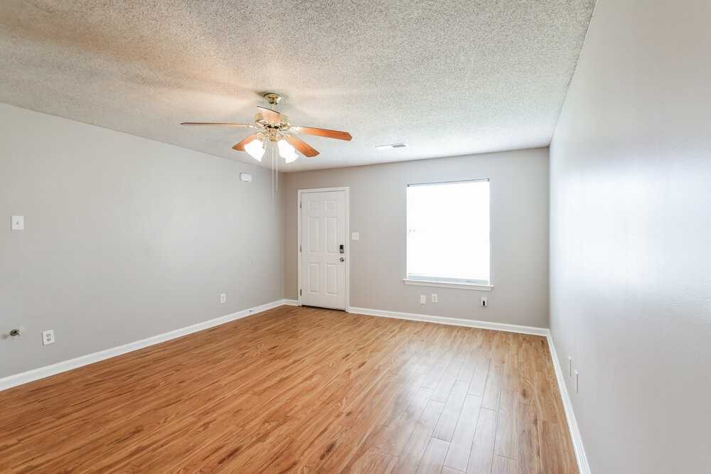 10080 Cross Ridge Rd - Photo 6 of 17