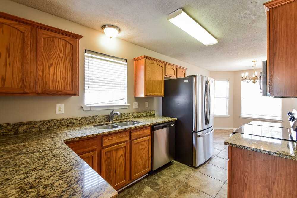 10080 Cross Ridge Rd - Photo 7 of 17