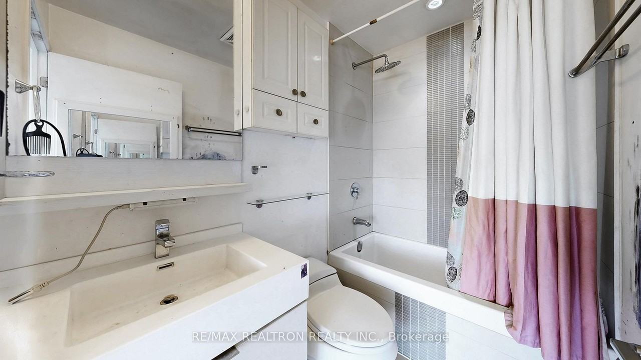 28 Avondale Avenue #1102 - Photo 6 of 20