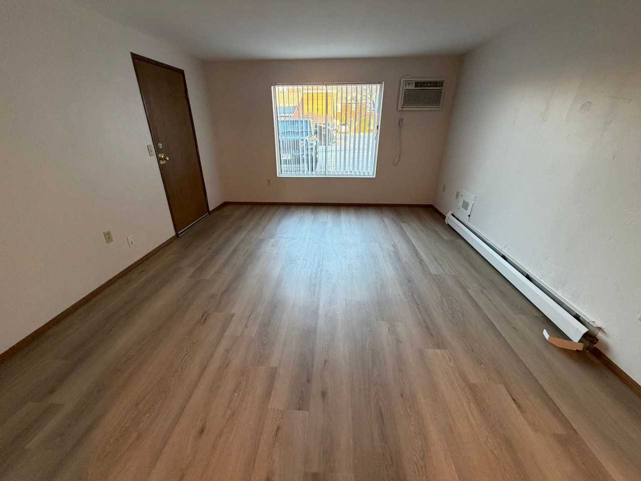 2701 Humboldt Rd Unit 7 - Photo 2 of 44