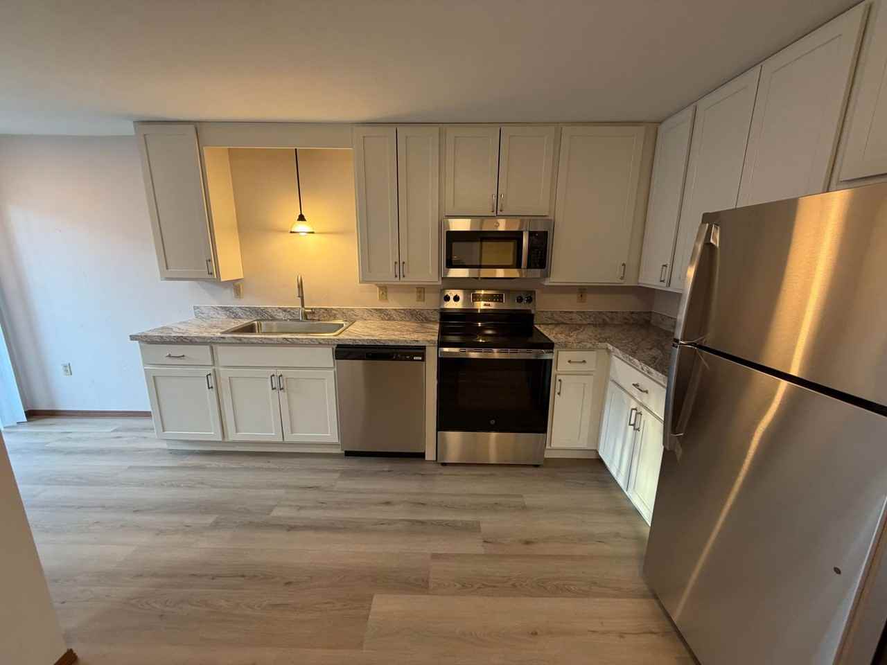 2701 Humboldt Rd Unit 7 - Photo 4 of 44