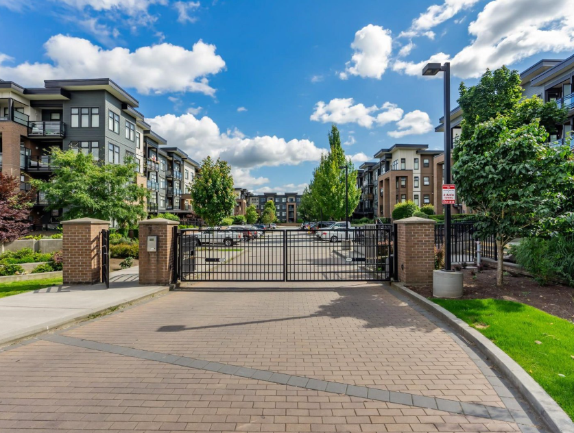 20068 Fraser Highway #402 - Photo 3 of 3