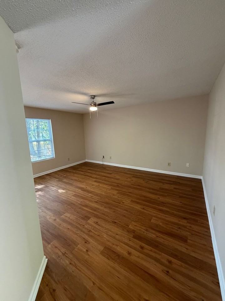 12319 Stowe Acres Dr - Photo 3 of 19