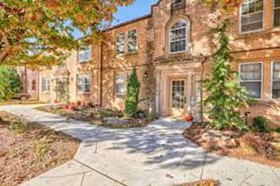 Windsor Court Apartments - Photo 1 of 1