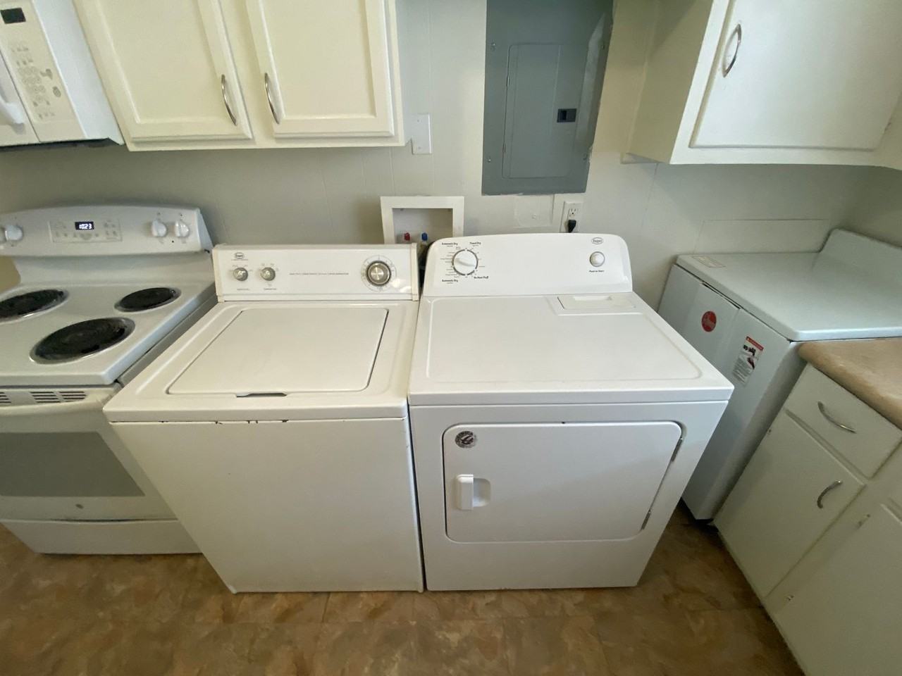 2103 Elmwood Ave - Photo 7 of 17