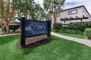featured image of 1525 Placentia Ave