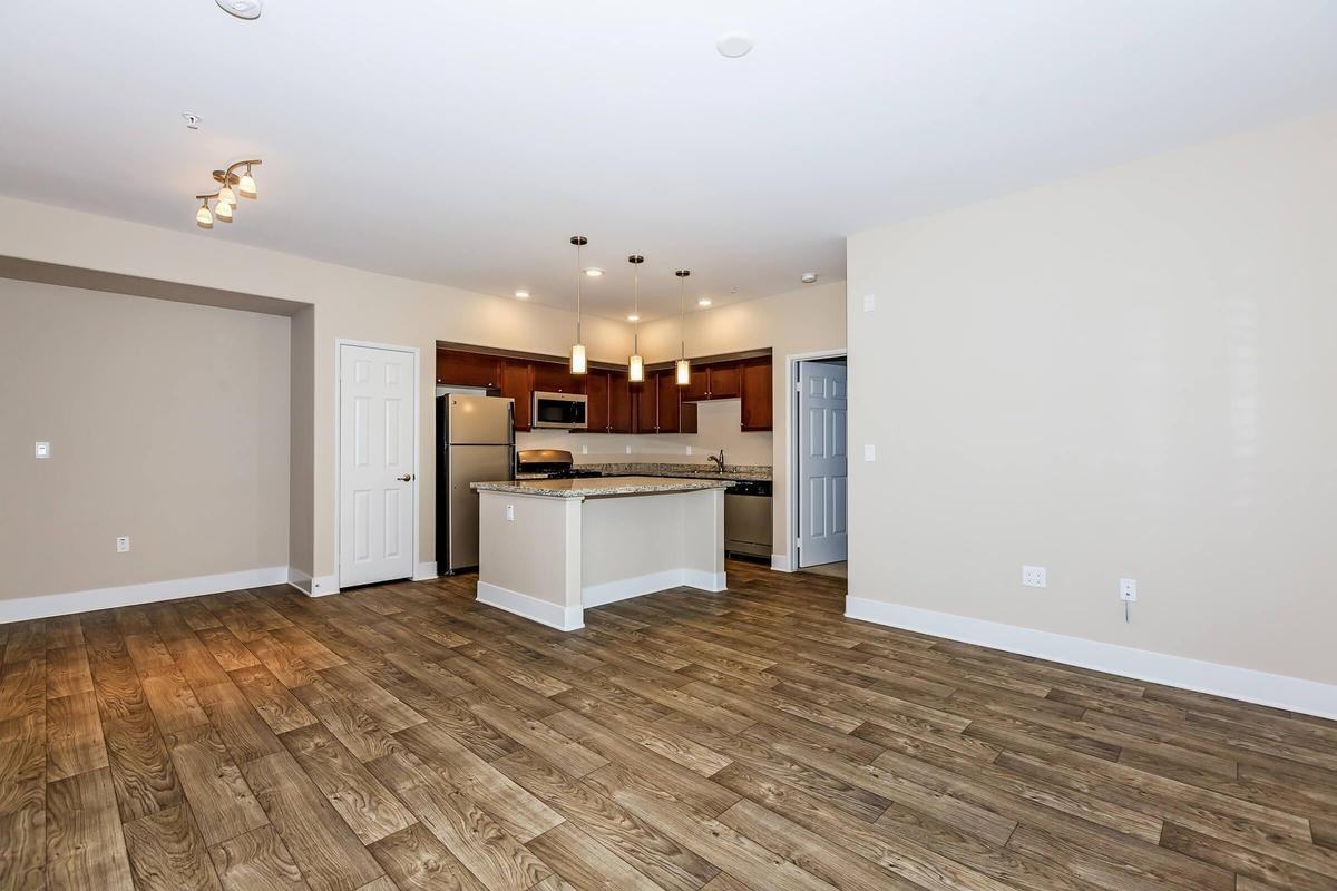 1701 Gateway Pl - Photo 2 of 11