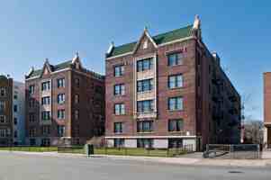 featured image of 83-85 Halsted St